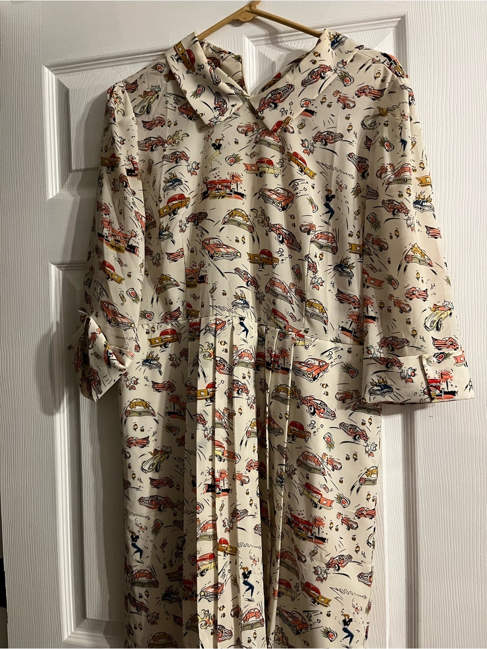 Beach bash dress with retro print